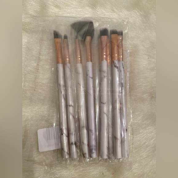 Multi Piece Complete Makeup Brush Sst - Picture 2 of 5
